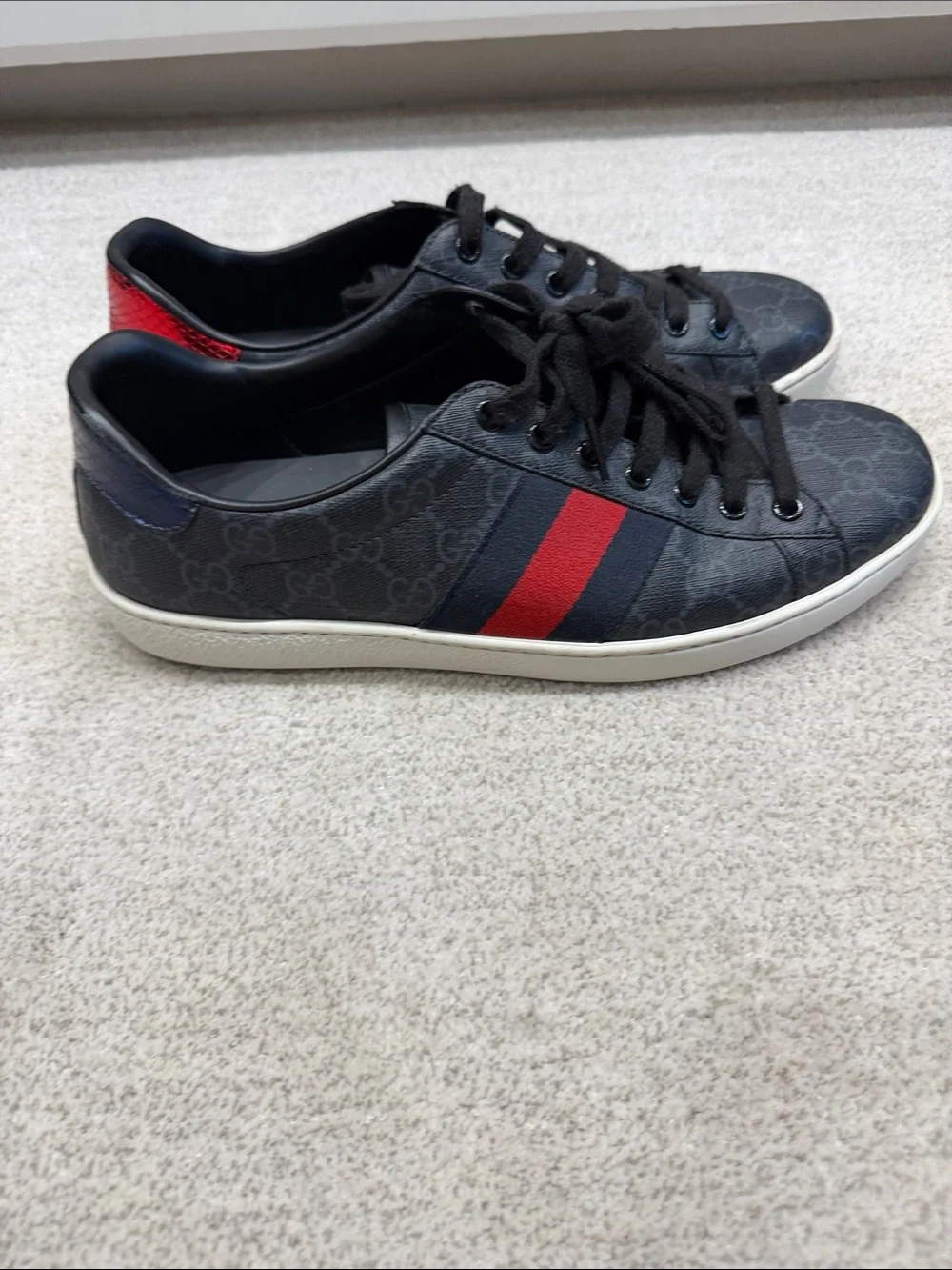 Gucci Ace GG Black Low-Top Sneakers with Red & Navy Stripe